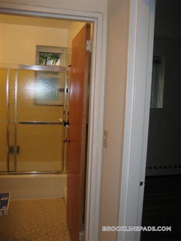 Building Photo - 59 Parkman St