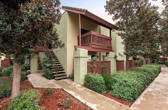 Building Photo - 2909 Huntington Blvd