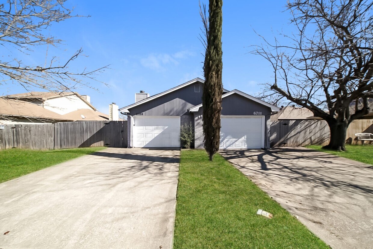 Primary Photo - 6709 S Creek Drive