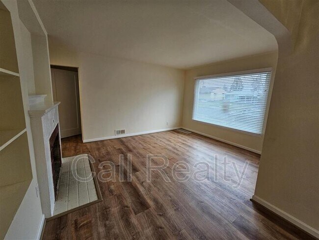 Foto del edificio - 4723 N Cedar St