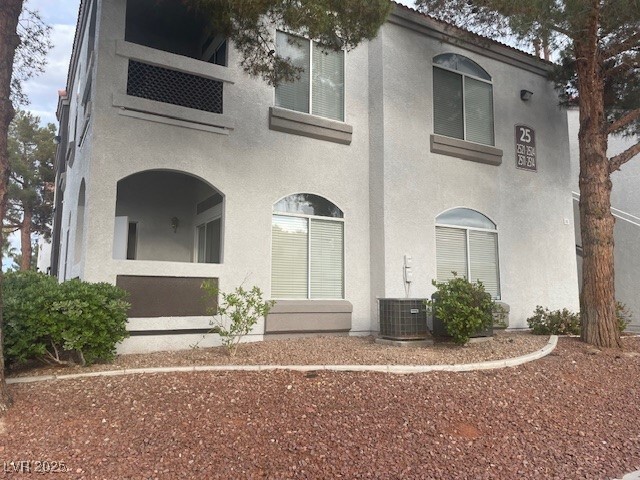 Primary Photo - 700 Carnegie St