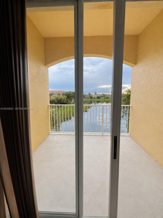 Foto del edificio - 21100 SW 87th Ave