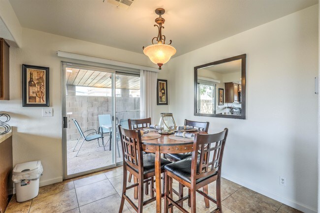 Foto del edificio - 6485 Little Pine Way