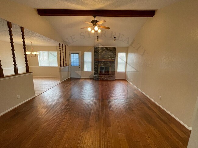 Foto del edificio - 4-Bedroom House for Rent in Killeen