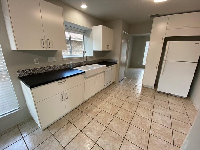 Foto del edificio - 4512 Sojourner St