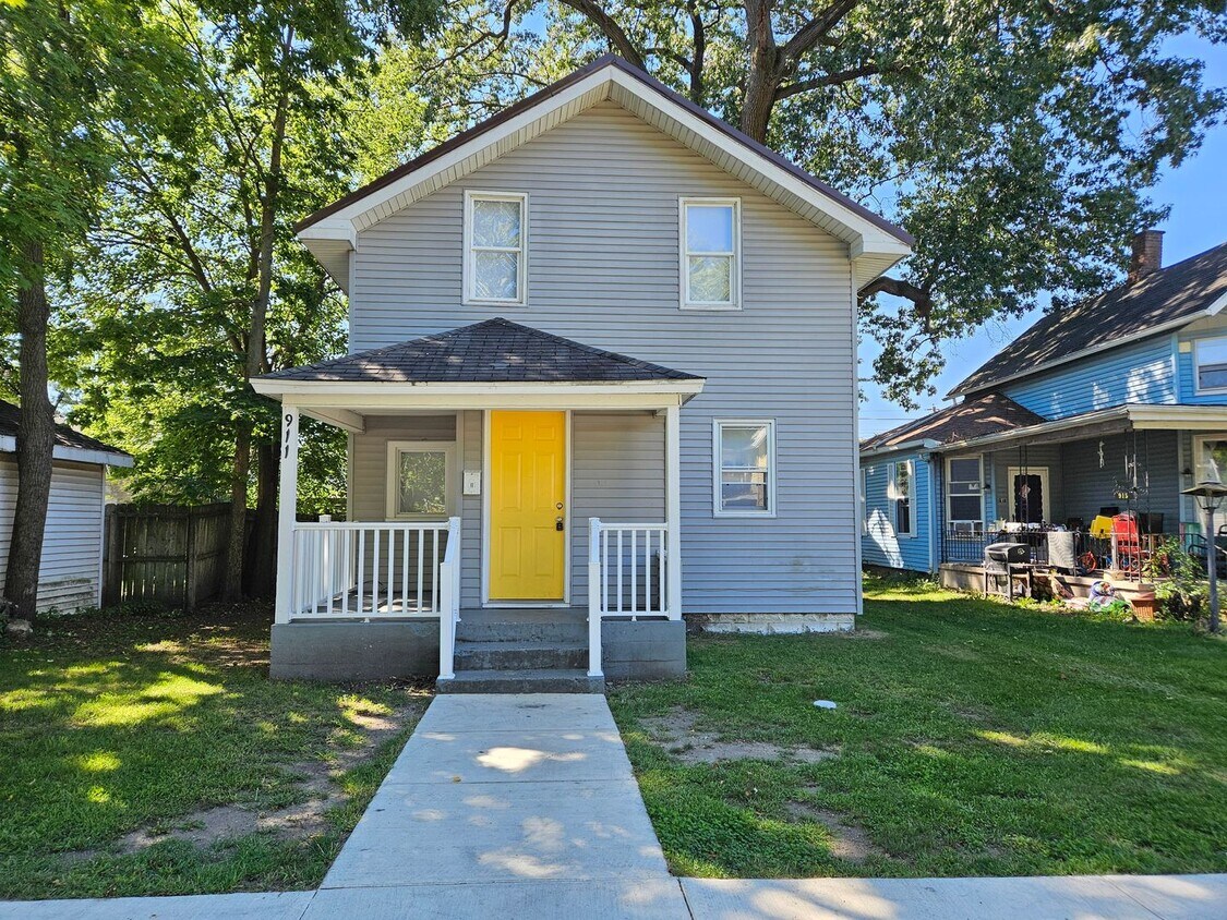 Foto principal - 3 Bed, 2 Bath, Elkhart