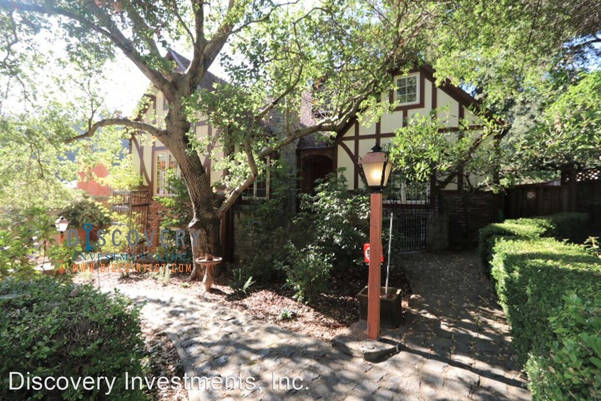 Primary Photo - 4 br, 2.5 bath House - 1734 Woodhaven Way