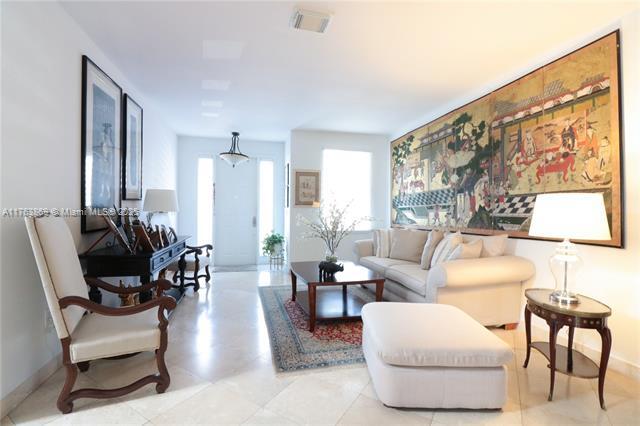 Foto principal - 10868 NW 84th St