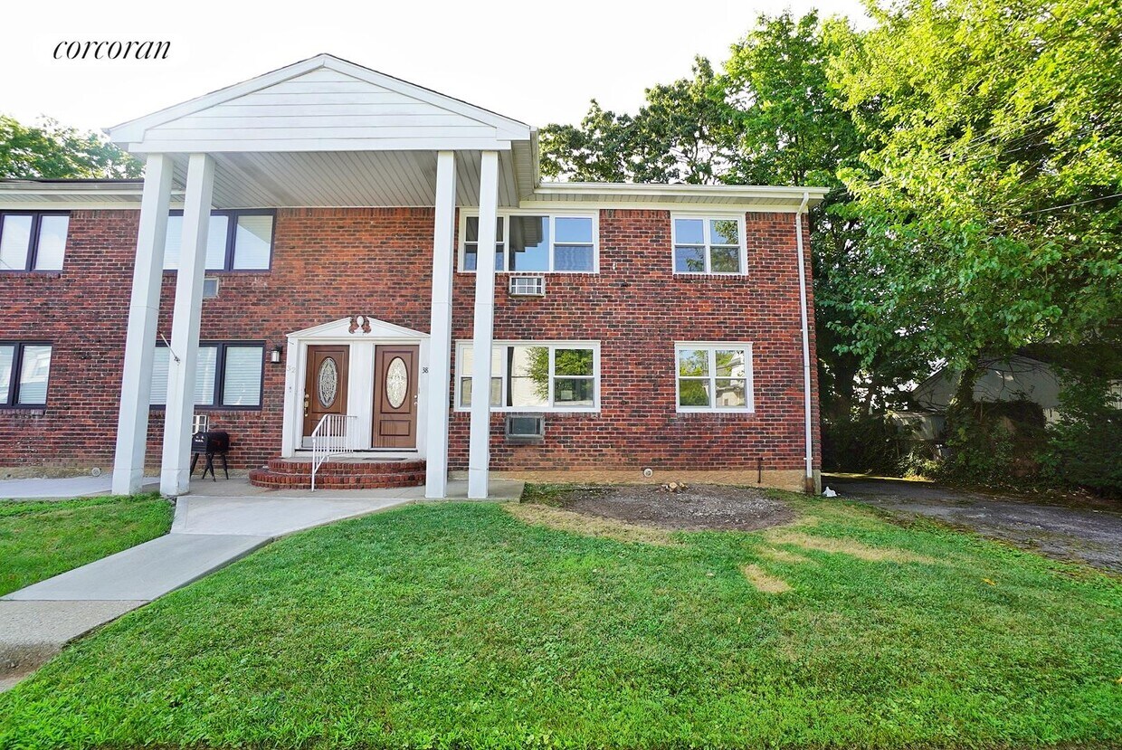 38 3rd St Unit 2, Staten Island, NY 10306 Apartment for Rent in