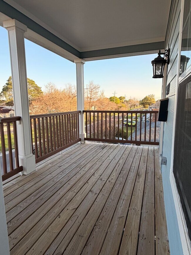 Foto del edificio - 5748-5748 Cameron Blvd