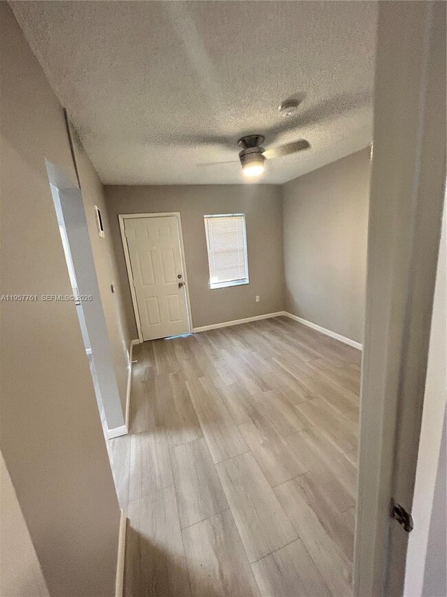 Building Photo - 1720 NW 1st Pl