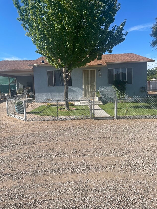 Foto del edificio - 1325 Tapia Blvd SW