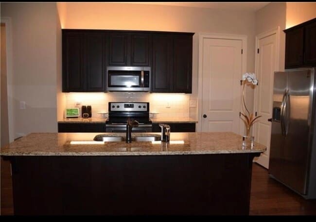 Photo - 1690 W Farmville Rd Townhome