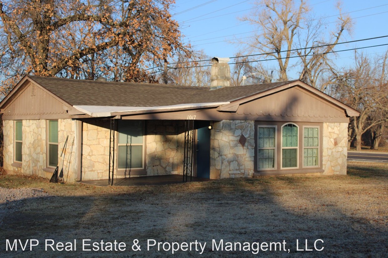 Primary Photo - 2 br, 1 bath House - 1017 N Post Rd