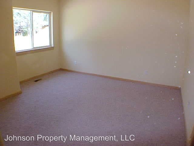 Building Photo - 414 E Elcliff Rd