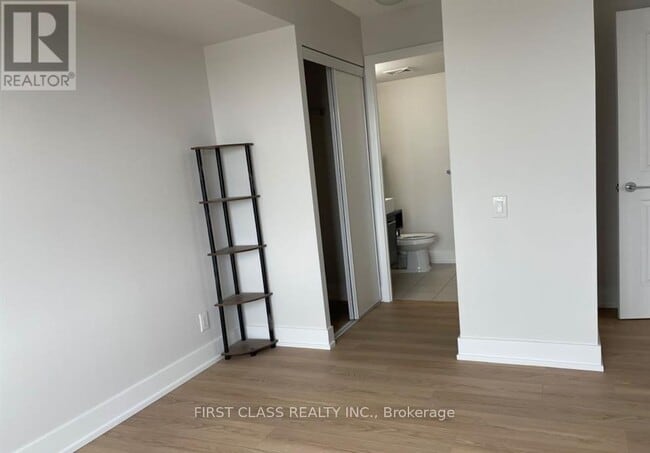 Building Photo - 190 Borough Dr