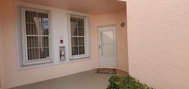 Foto del edificio - 601 Muirfield Ct