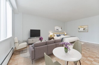 Building Photo - 48 Isabella St