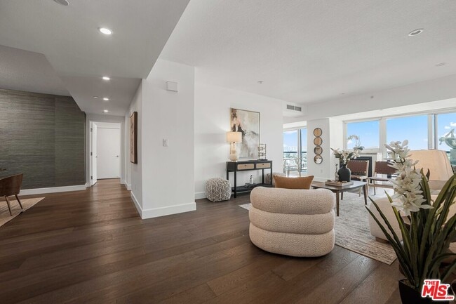 Foto del edificio - 13600 Marina Pointe Dr