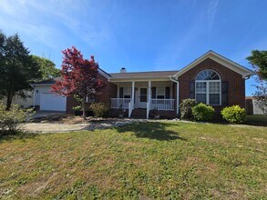 Building Photo - 136 Arbor Dr