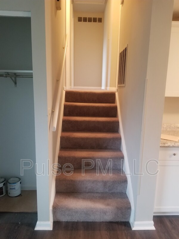 Building Photo - 3910 Archer Ct