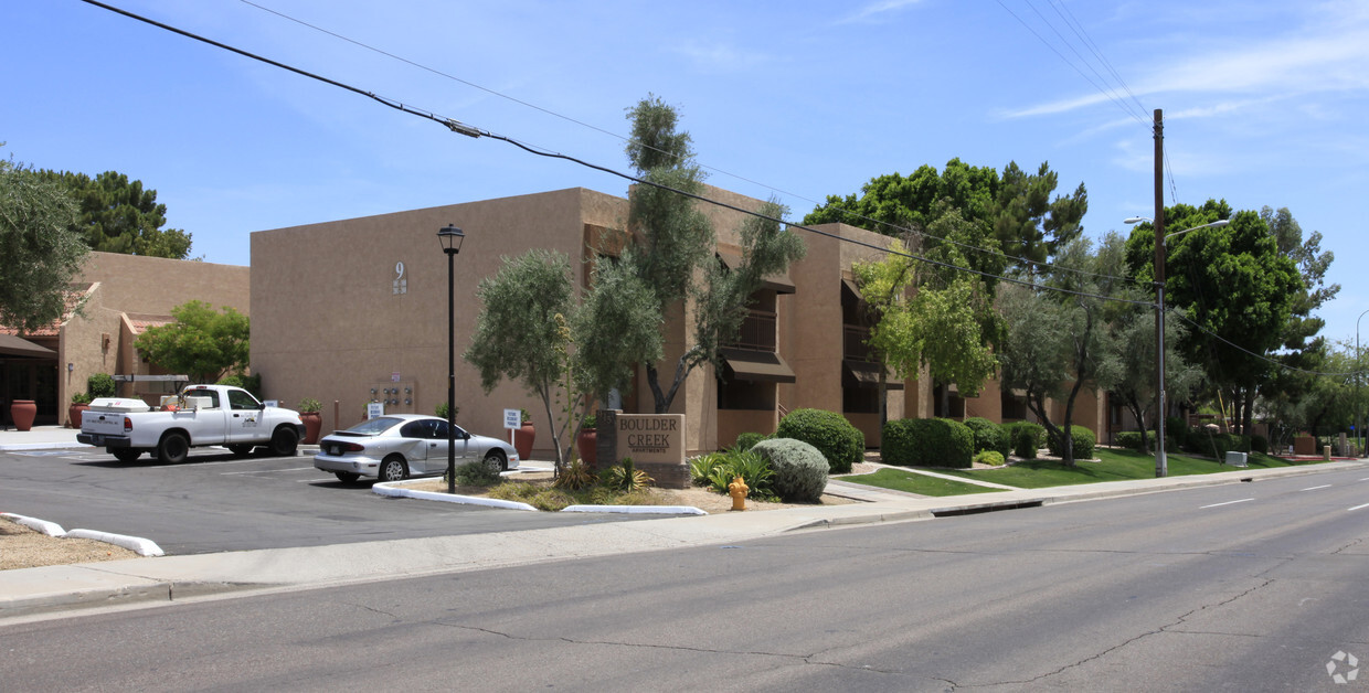 Building Photo - Boulder Creek