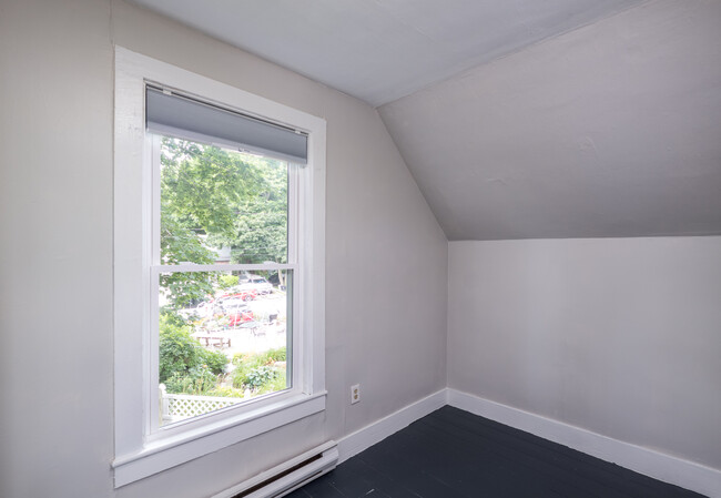 Building Photo - 89 Pleasant St