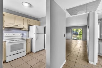 Building Photo - 21904 Lake Forest Cir