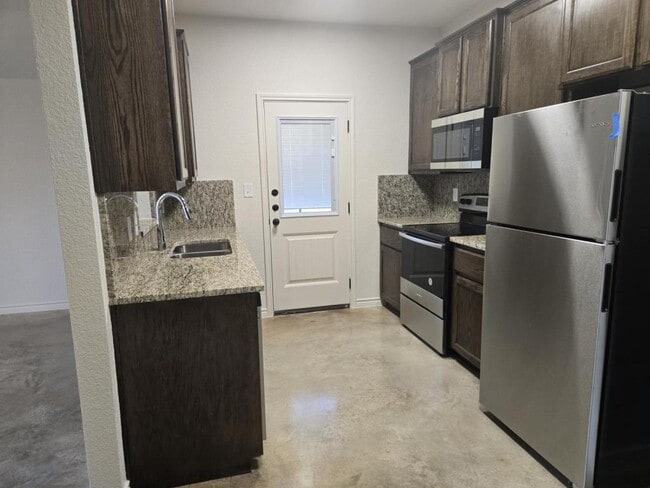 Foto del edificio - 175 Stillhouse Rd