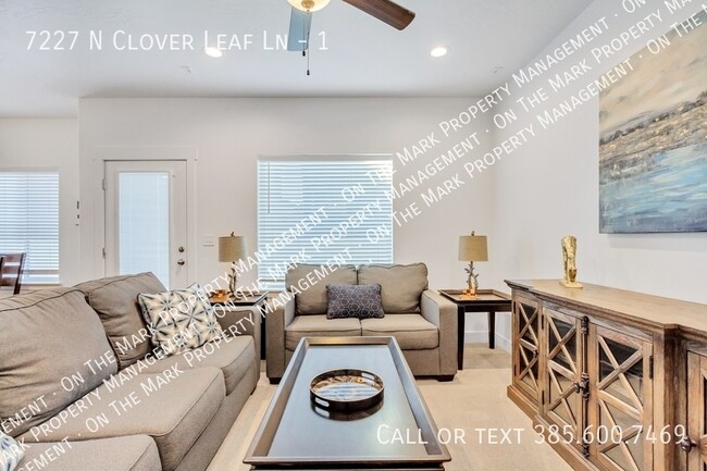 Foto del edificio - 7227 N Clover Leaf Ln