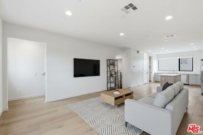 Building Photo - 1605 Arla Way