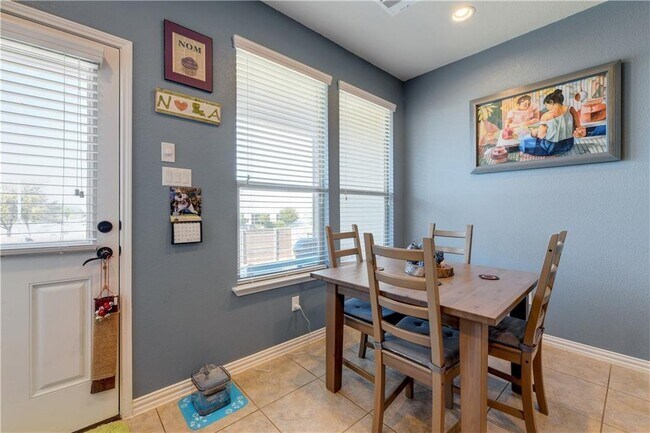 Building Photo - 16024 Hampton Bliss Trce