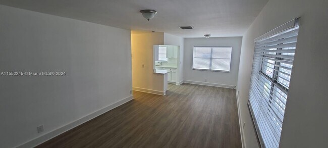 Foto del edificio - 3856 S Circle Dr