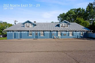 Building Photo - 202 N East St