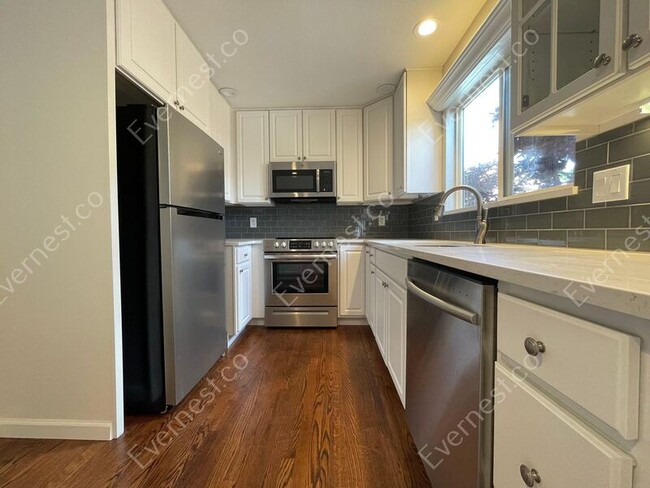 Building Photo - 4611 S Abilene Cir
