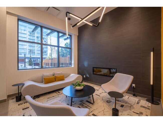 Building Photo - 10448 University Dr
