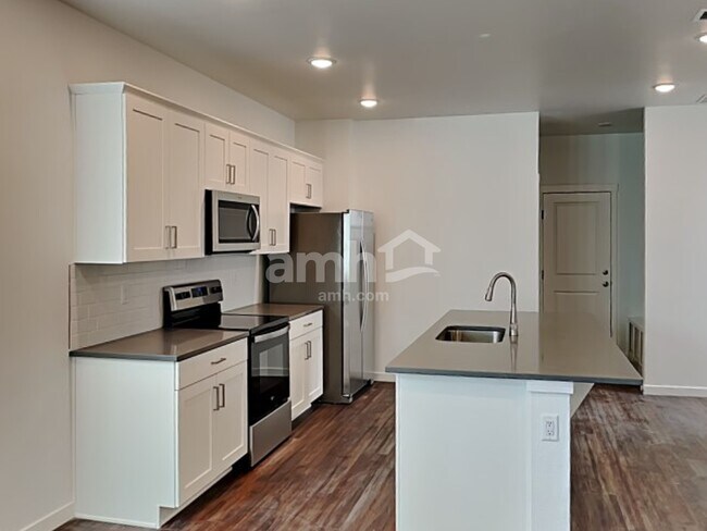 Foto del edificio - 23501 E 2nd Pl