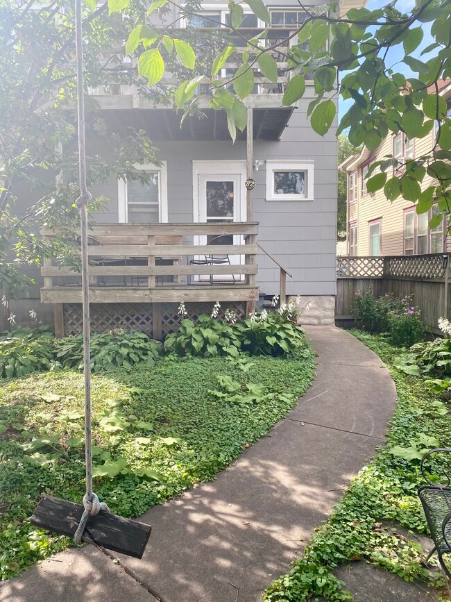 Building Photo - 2725 Aldrich Ave S