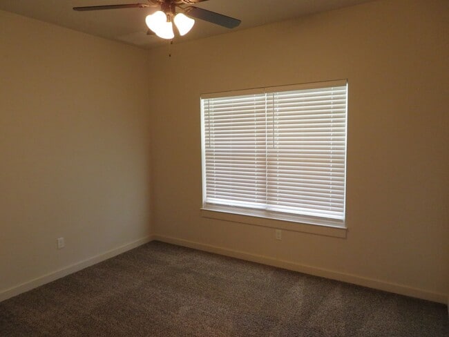 Building Photo - Beautiful Home Located Near Texas Tech Uni...