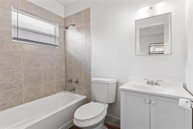 Foto del edificio - 271 SW 1st St