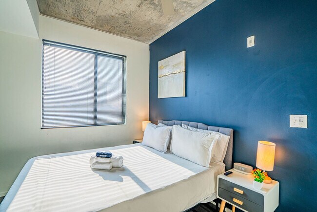 Foto del edificio - 333 E Roosevelt St