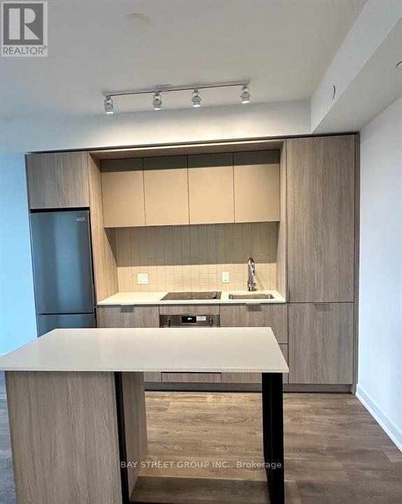 Building Photo - 130 River St