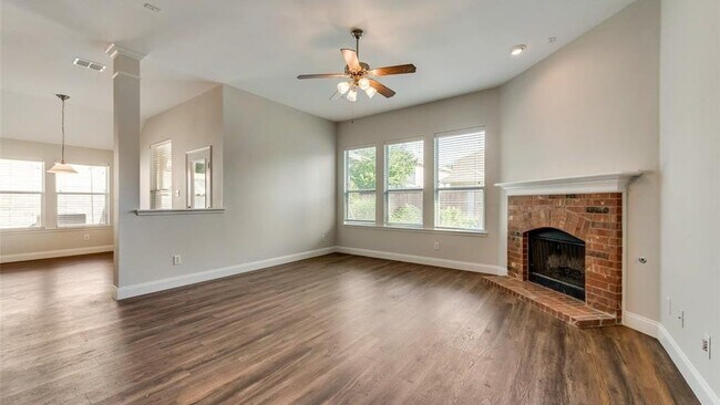 Foto del edificio - 10733 Vista Heights Blvd