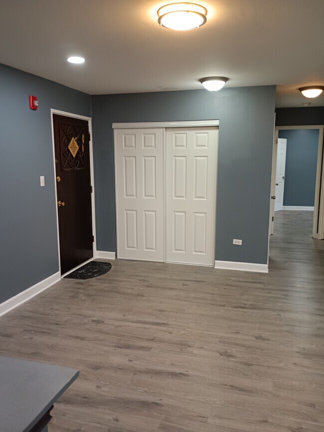 Entrada principal - 1206 E Fairview St