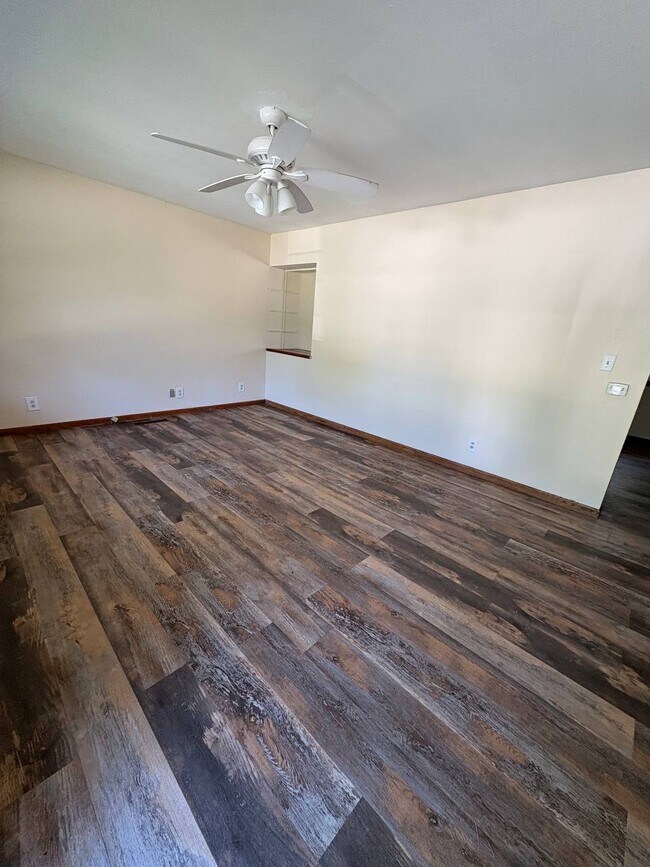 Foto del edificio - 731 7th Ave NE