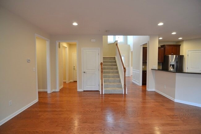 Foto del edificio - 8 Spicebush Ct