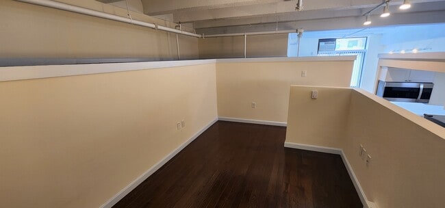 Photo - 12 Stoneholm St Apartment