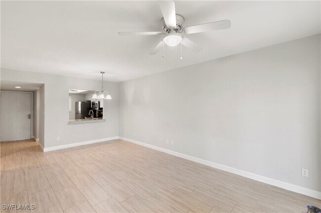 Foto del edificio - 1008 Manatee Rd