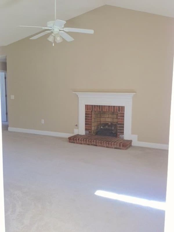 Building Photo - 10 Pasture View Ct