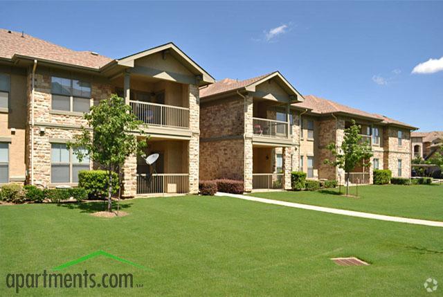 Stone Lake Apartments In Grand Prairie Tx